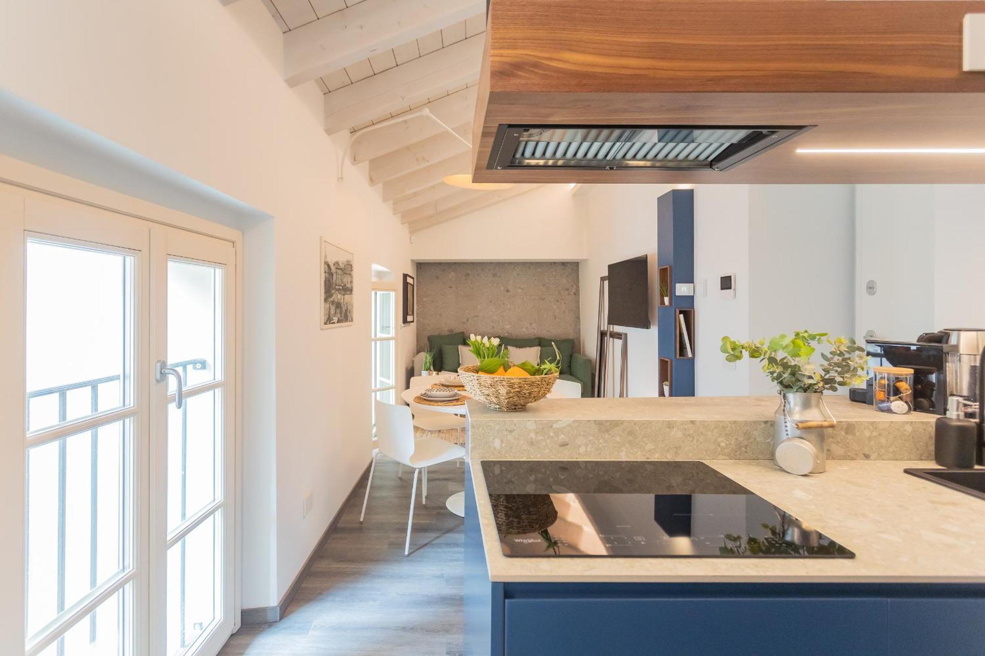 Muralto'S Nest By Rent All Como Exteriör bild
