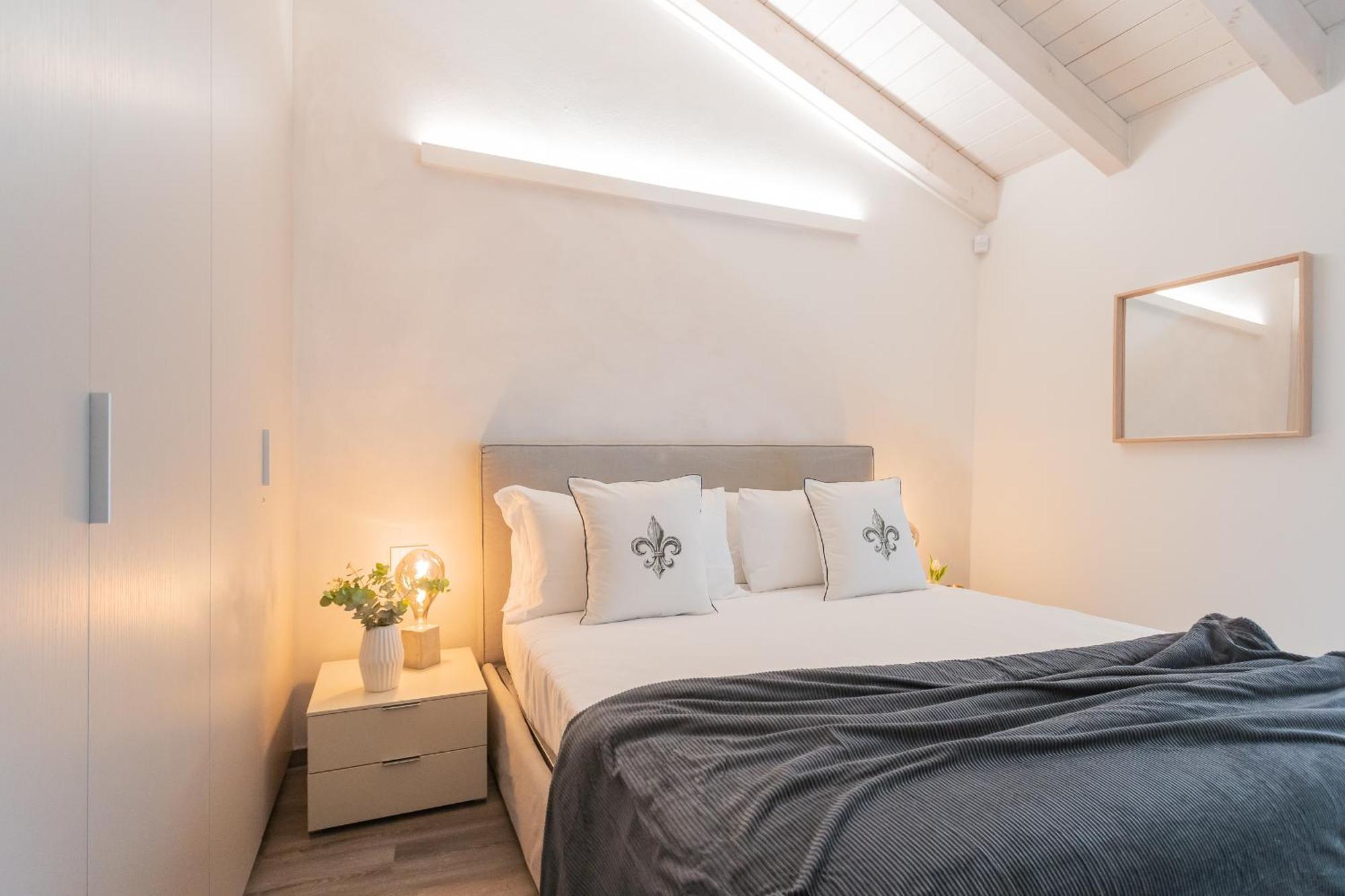 Muralto'S Nest By Rent All Como Exteriör bild