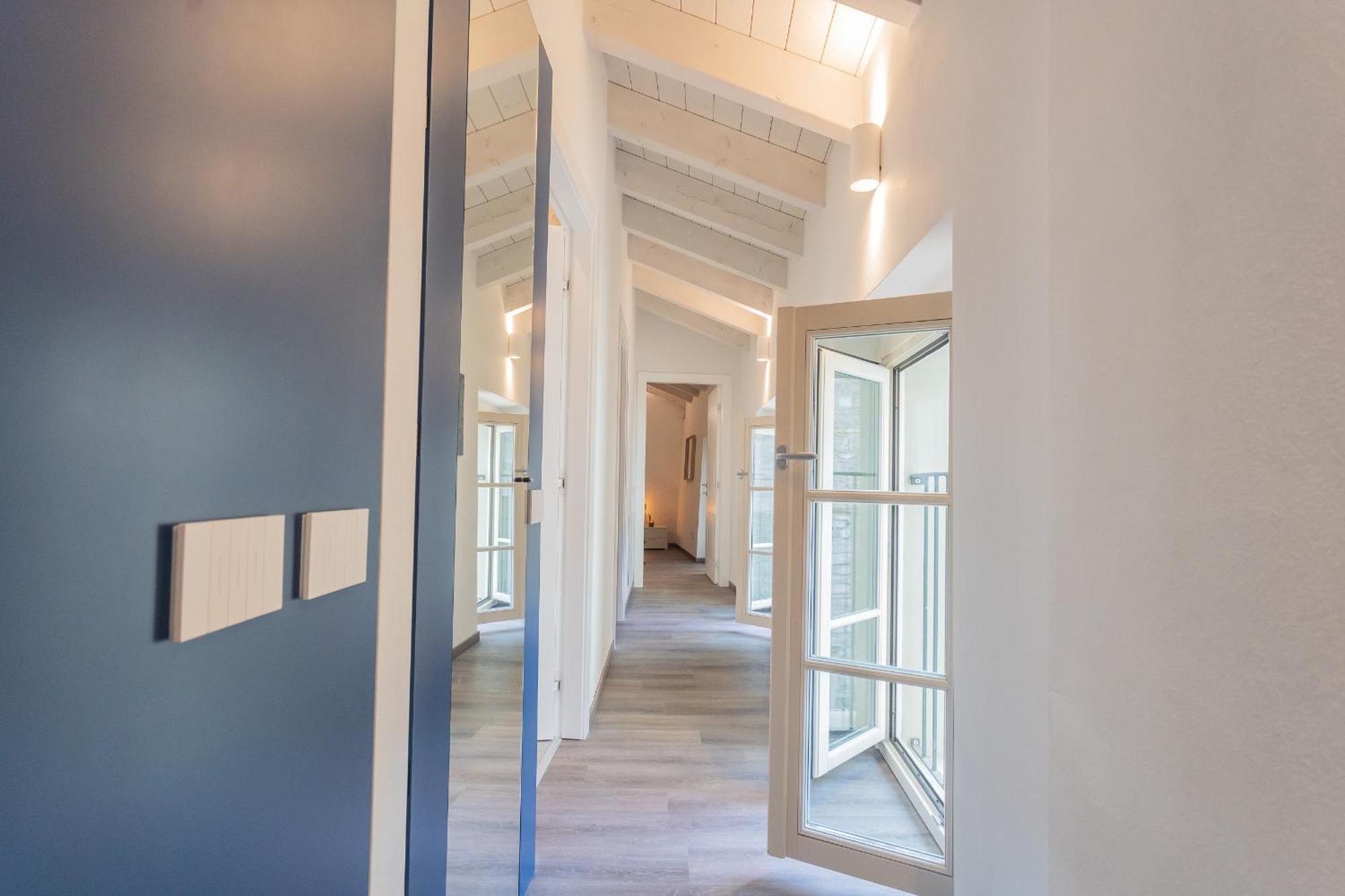 Muralto'S Nest By Rent All Como Exteriör bild